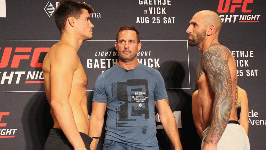 Mickey Gall contre George Sullivan