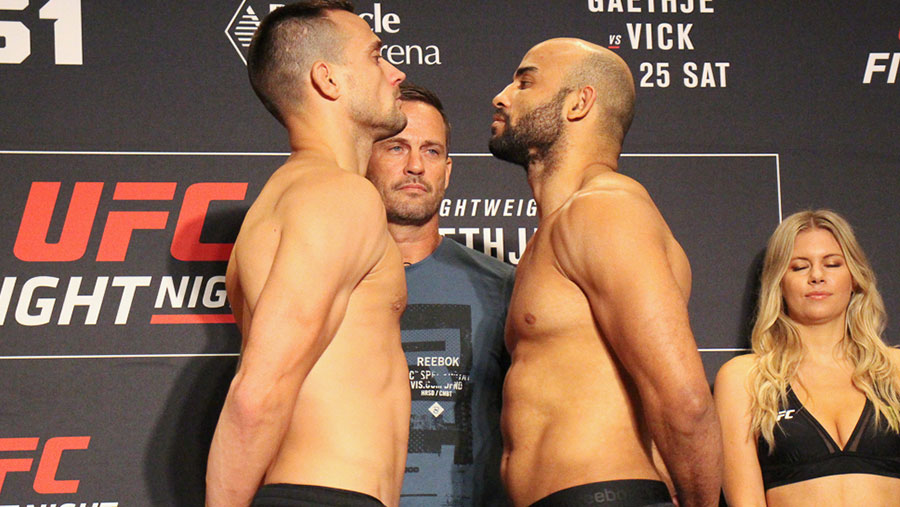 James Krause contre Warlley Alves