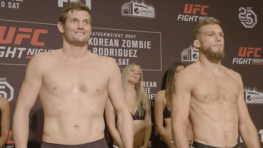 Chas Skelly contre Bobby Moffett