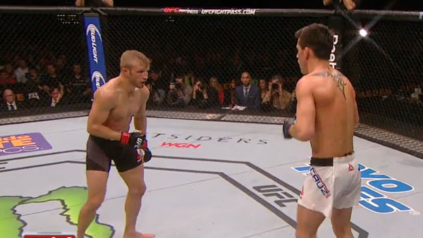 T.J. Dillashaw contre  Dominick Cruz