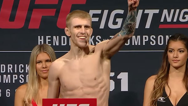 Justin Scoggins contre Ray Borg