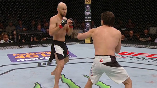 Josh Burkman contre K.J. Noons