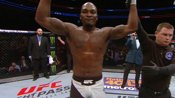 Derek Brunson contre Roan Carneiro