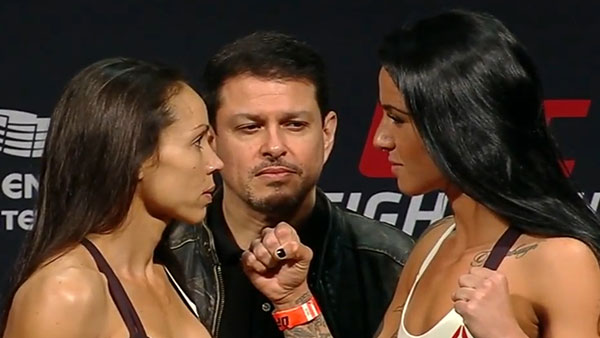 Marion Reneau contre Ashlee Evans-Smith