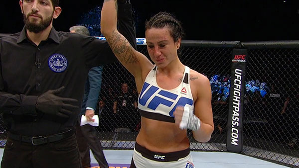 Marion Reneau contre Ashlee Evans-Smith