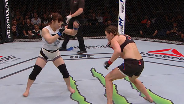 Leslie Smith contre Rin Nakai