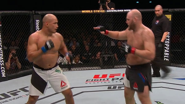 Ben Rothwell contre Junior Dos santos