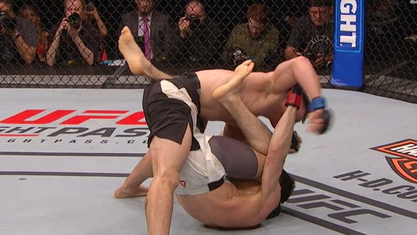 Rustam Khabilov contre Chris Wade