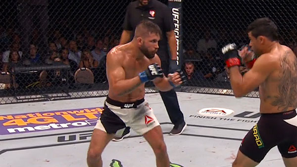 Renan Barao contre Jeremy Stephens