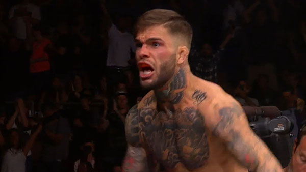 Thomas Almeida contre Cody Garbrandt