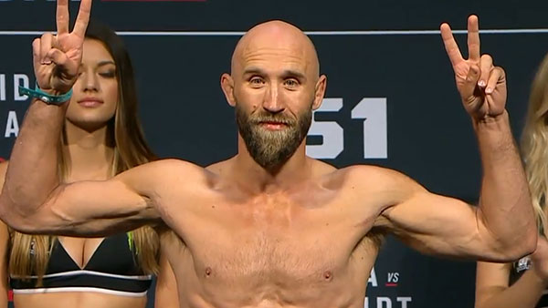 Josh Burkman contre Paul Felder