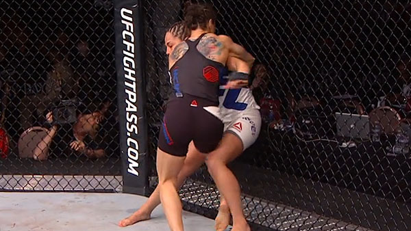 Sara McMann contre Jessica Eye