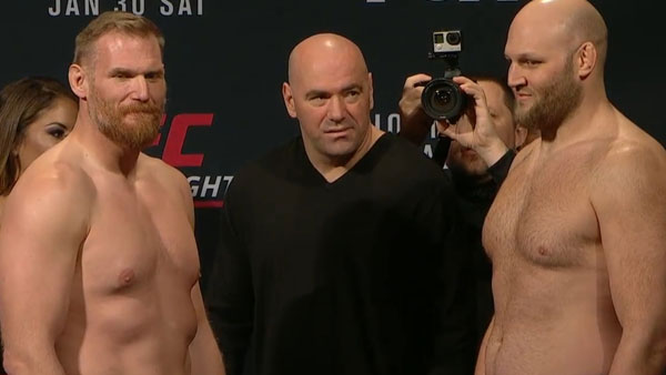 Josh Barnet contre Ben Rothwell