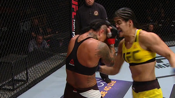 Ashlee Evans-Smith contre Ketlen Vieira