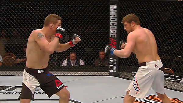 Darren Elkins contre Chas Skelly