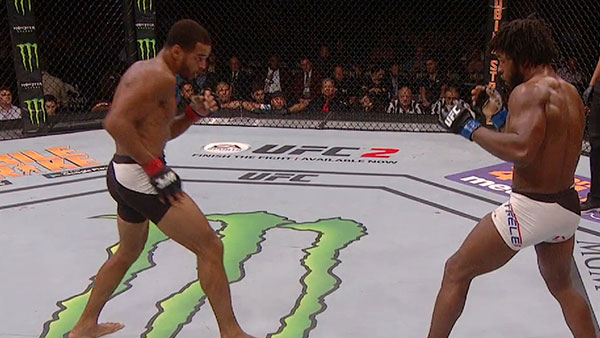 Danny Roberts contre Dominique Steele