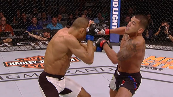 Anthony Pettis contre Edson Barboza