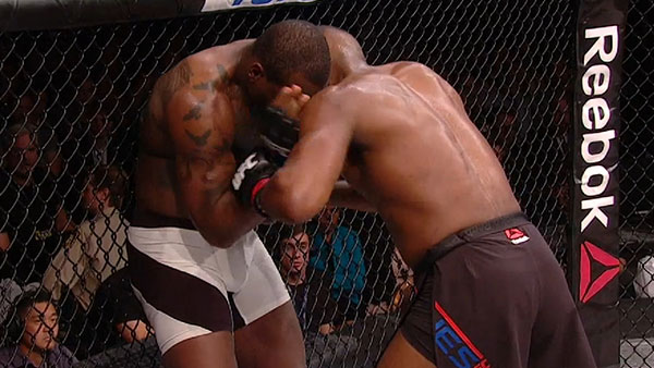 Jon Jones contre Ovince St. Preux