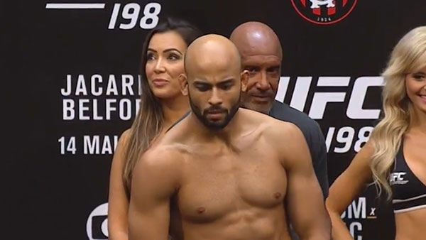 Warlley Alves contre Bryan Barberena