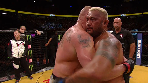 Brock Lesnar contre Mark Hunt