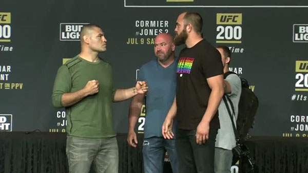 Cain Velasquez contre Travis Browne