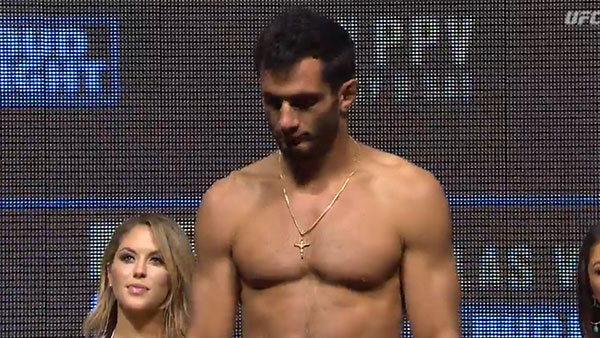 Gerard Mousasi contre Thiago Santos