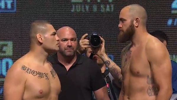 Cain Velasquez contre Travis Browne