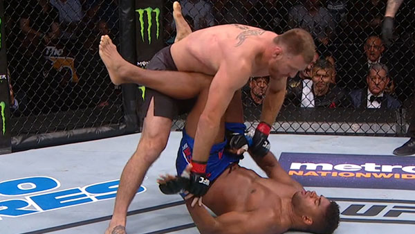 Stipe Miocic contre Alistair Overeem