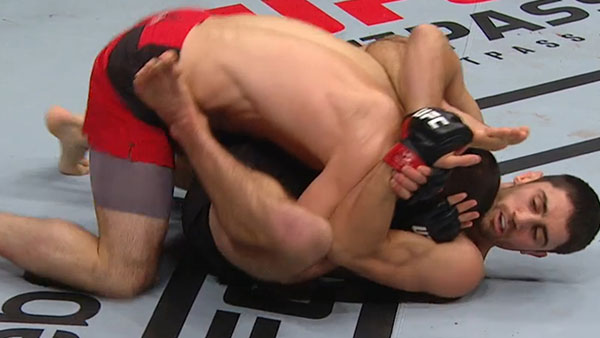 Jason Saggo contre Rustam Khabilov