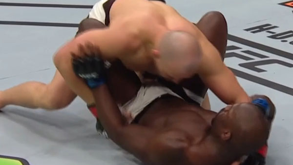 Glover Teixeira contre Jared Cannonier