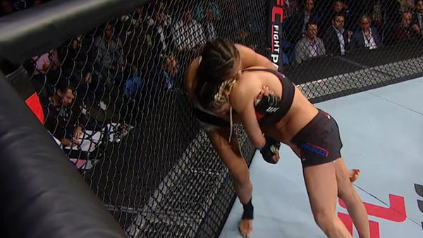 Cynthia Calvillo contre Pearl Gonzalez