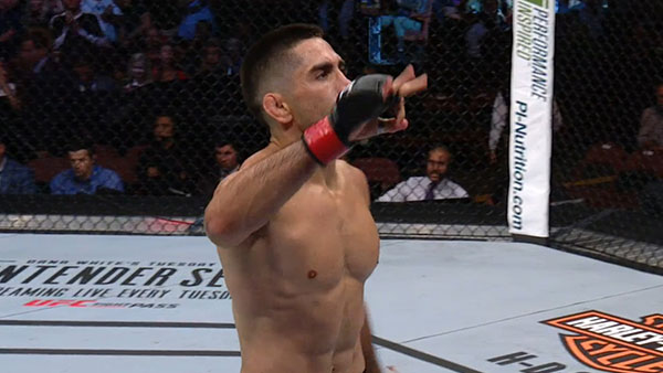 Ricardo Lamas contre Jason Knight