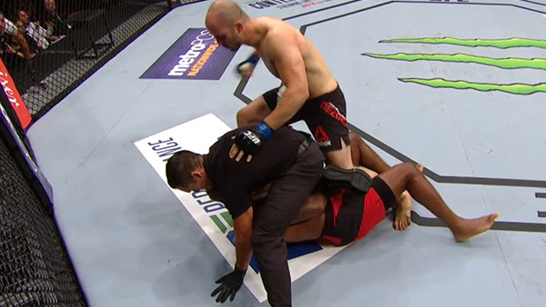 Jimi Manuwa contre Volkan Oezdemir