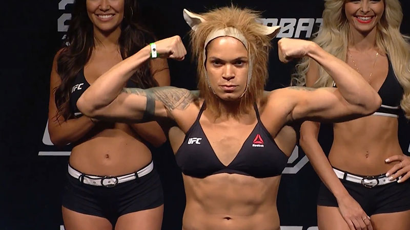 Amanda Nunes contre Raquel Pennington