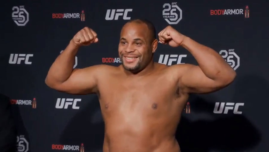 Daniel Cormier contre Derrick Lewis