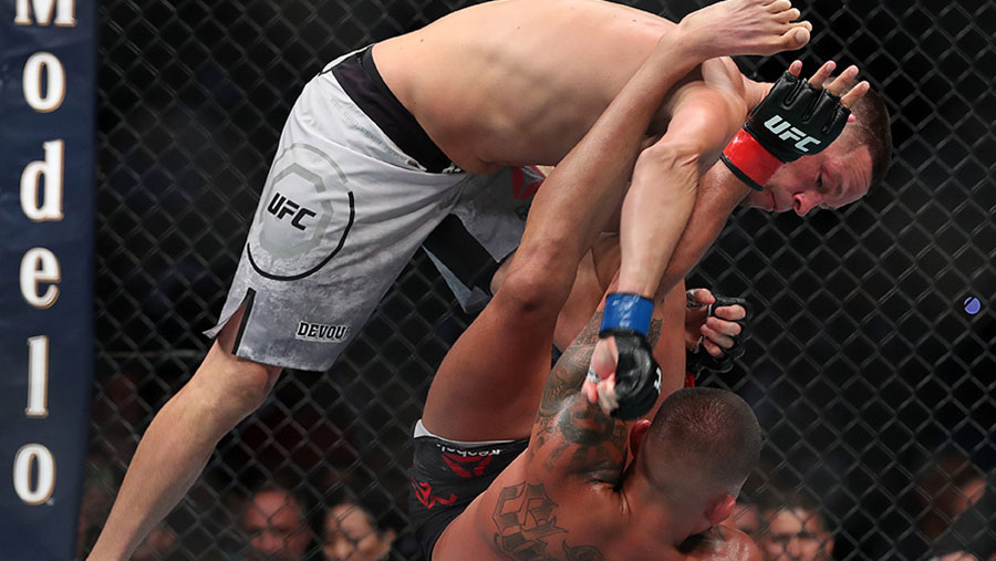 Anthony Pettis contre Nate Diaz