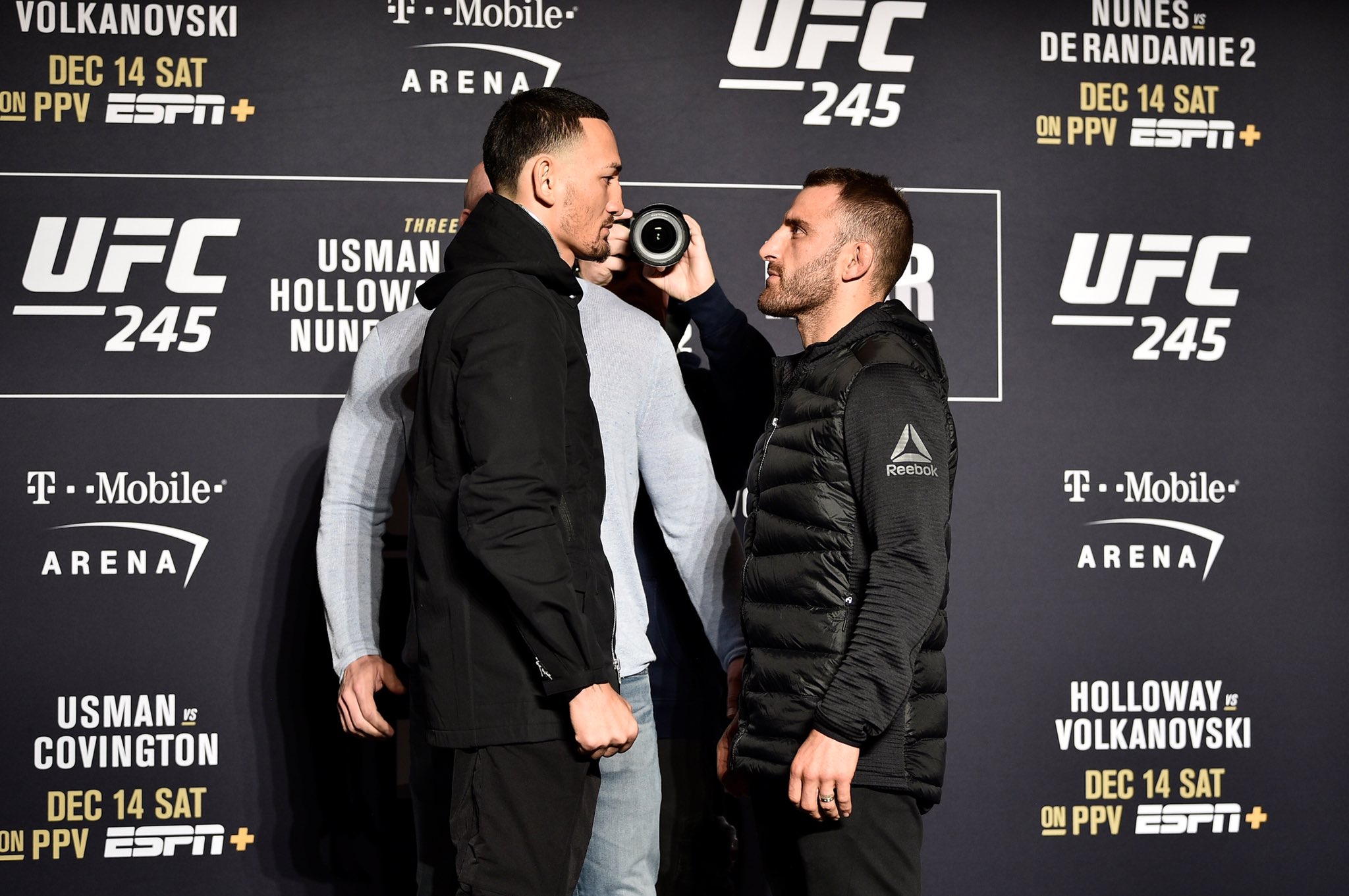 Max Holloway contre Alexander Volkanovski