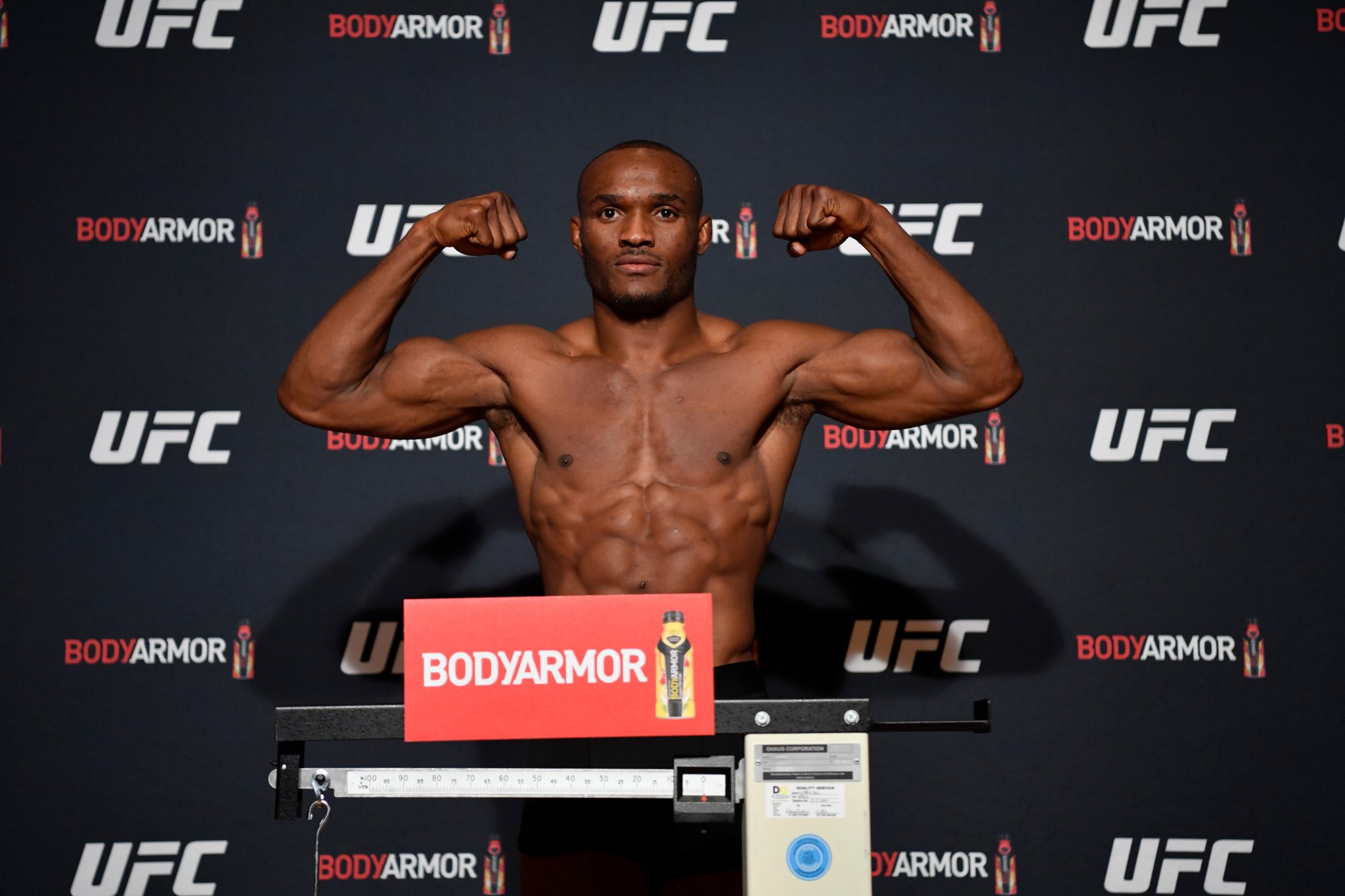 Kamaru Usman contre Colby Covington