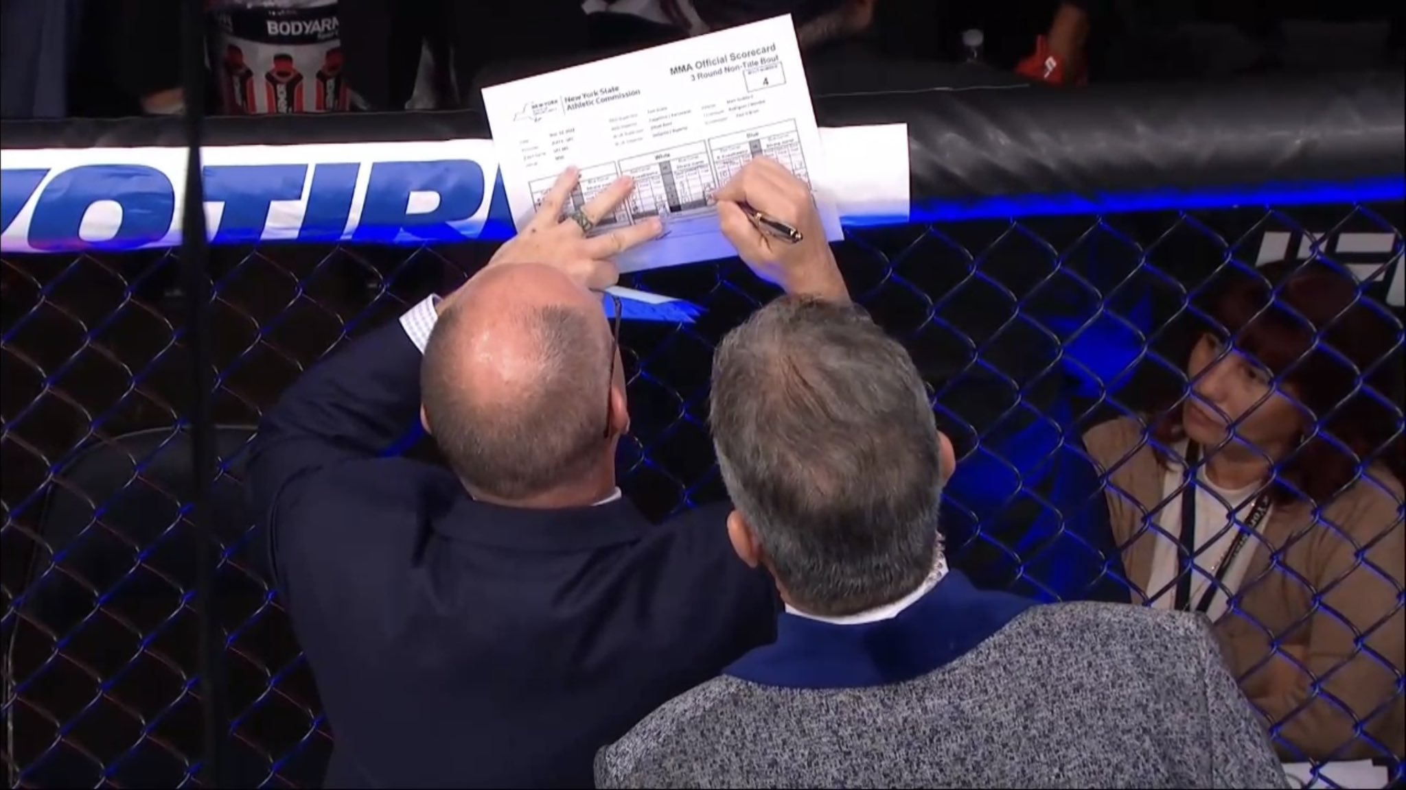 UFC 281 - Official Scorecards