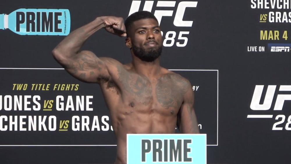 UFC 285 - Trevin Jones